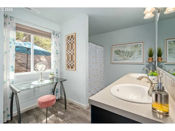 $669,000 | 6189 Forest Ridge Drive, Springfield, OR 97478
