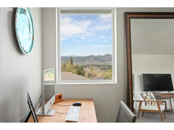 $669,000 | 6189 Forest Ridge Drive, Springfield, OR 97478