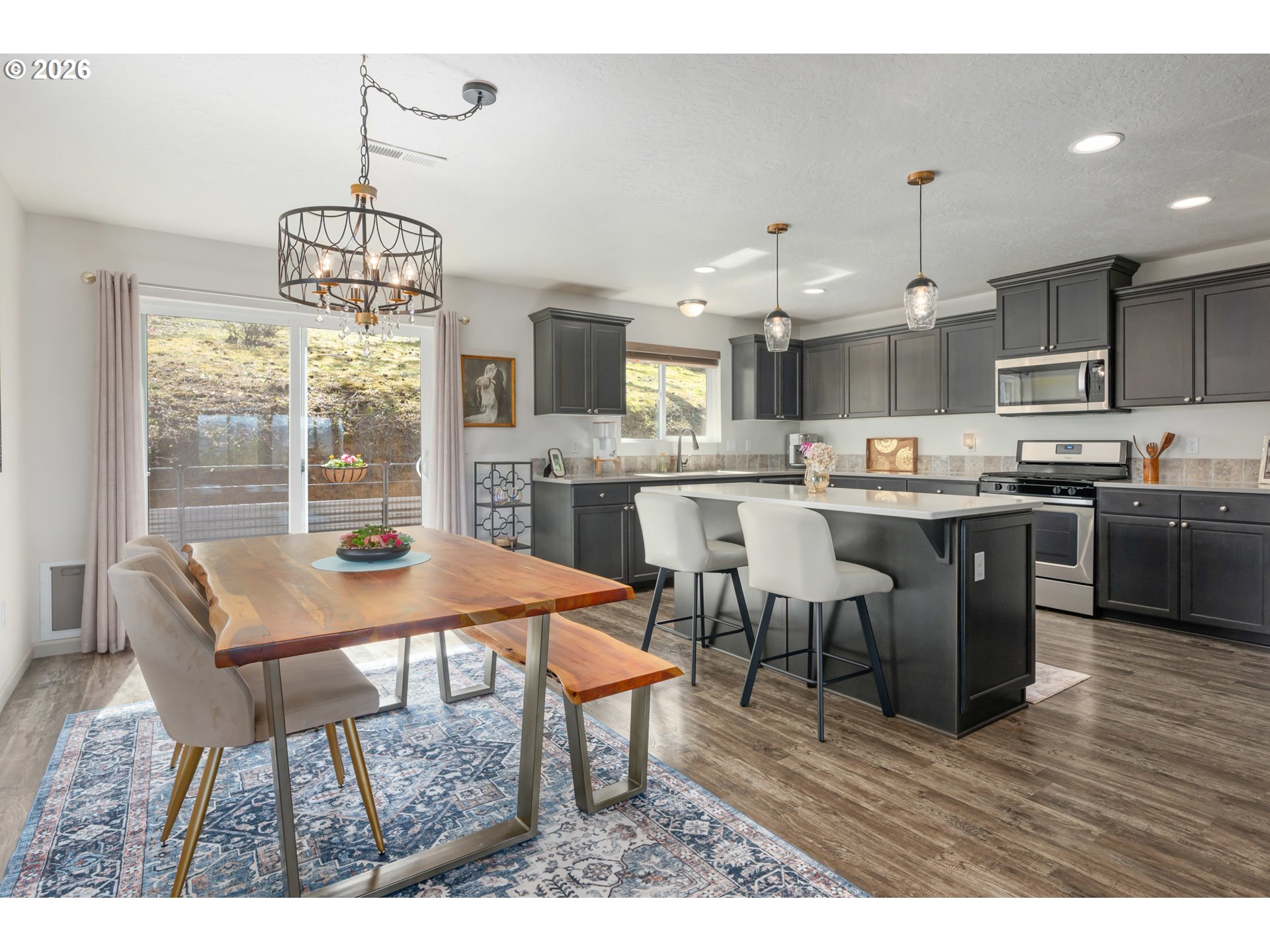 6189 Forest Ridge Drive Springfield, OR 97478 - Photo 8 of 48