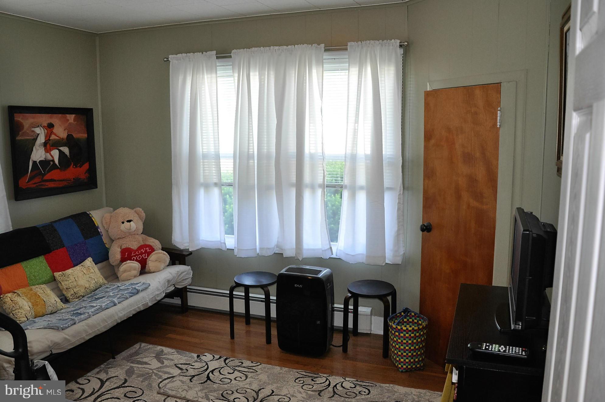 214 Killarney Road Cambridge, MD 21613 - Photo 8 of 9 Bedroom