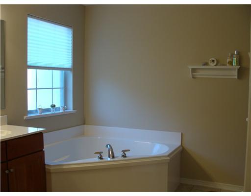 411 Oak Road Belle Chasse, LA 70037 - Photo 9 of 17 Gallery Image 9
