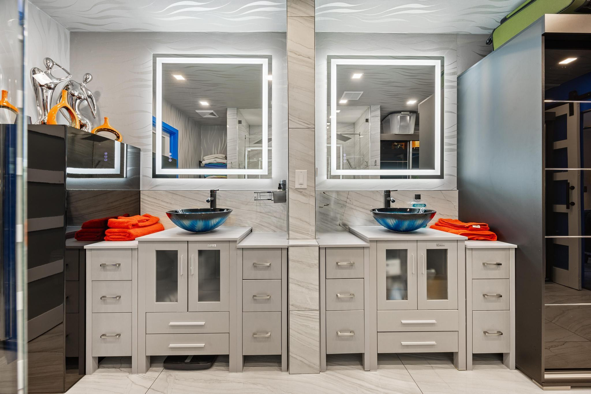 2531 Northeast 47th Street Lighthouse Point, FL 33064 - Photo 33 of 52 a kitchen that has a lot of cabinets in it