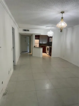 $2,400 | 1254 South Military Trail, Unit 1324, Deerfield Beach, FL 33442