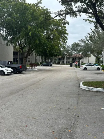 $2,400 | 1254 South Military Trail, Unit 1324, Deerfield Beach, FL 33442