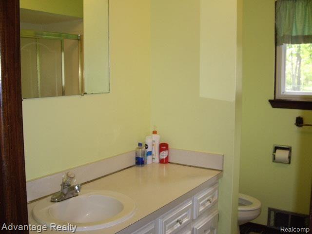 16749 28 Mile Road Ray, MI 48096 - Photo 13 of 18