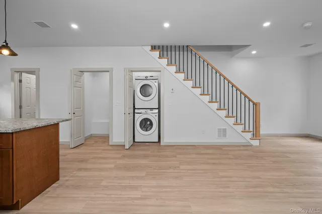 $2,600 | 43 Wheeler Avenue, Unit B, Warwick, NY 10990