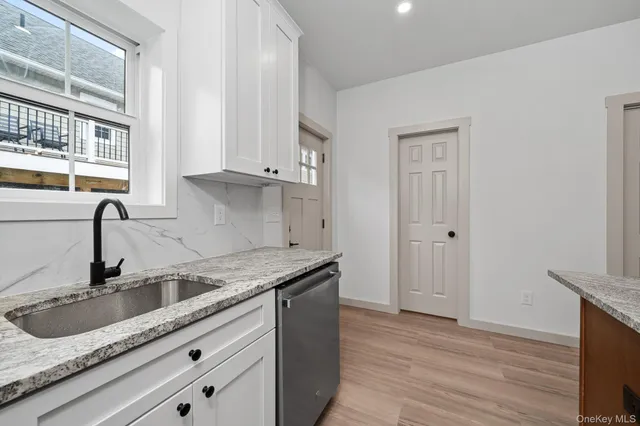 $2,600 | 43 Wheeler Avenue, Unit B, Warwick, NY 10990