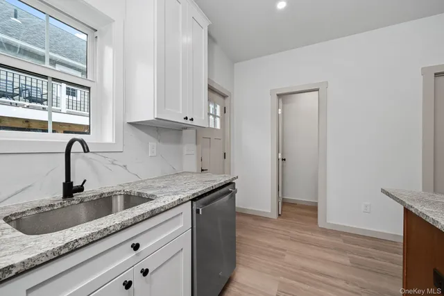 $2,600 | 43 Wheeler Avenue, Unit B, Warwick, NY 10990