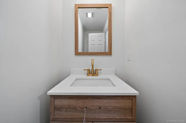 $2,600 | 43 Wheeler Avenue, Unit B, Warwick, NY 10990