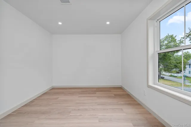 $2,600 | 43 Wheeler Avenue, Unit B, Warwick, NY 10990