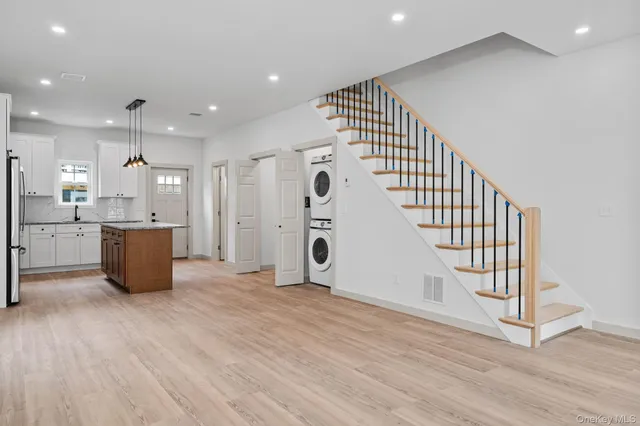 $2,600 | 43 Wheeler Avenue, Unit B, Warwick, NY 10990