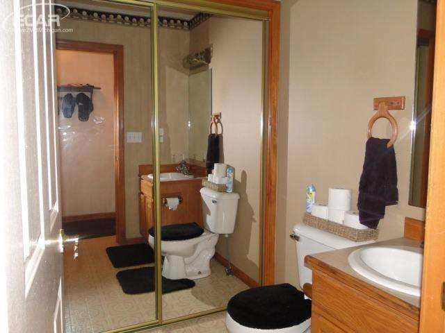 13146 North Linden Road Clio, MI 48420 - Photo 15 of 16 21160254-14.JPG