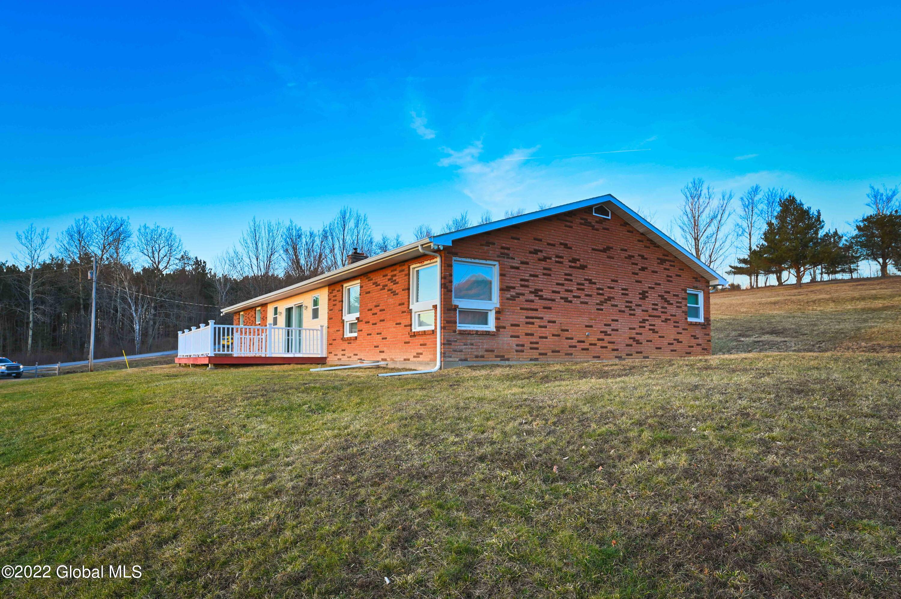 679 High Point Road Berne, NY 12122 - Photo 2 of 26 679 High Point RdMiddleburgh NY-4