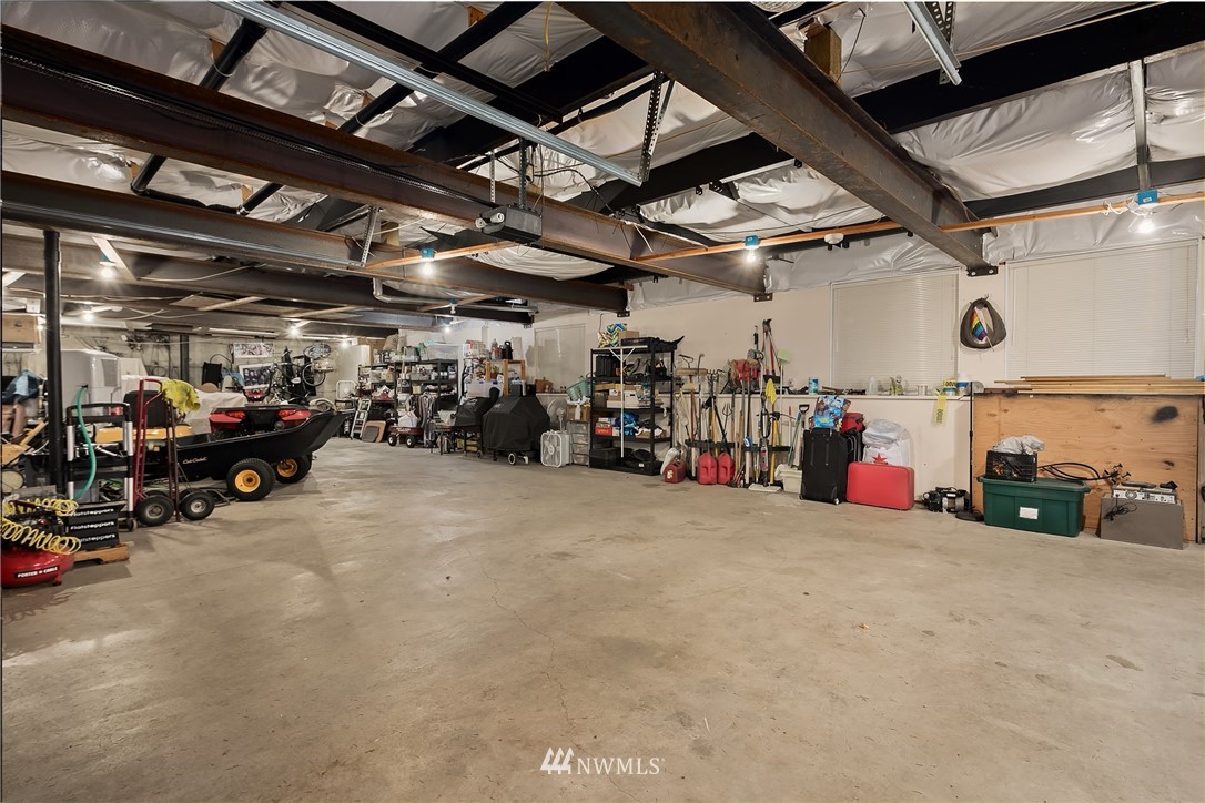 18827 Mountain View Road Northeast Duvall, WA 98019 - Photo 12 of 25 Gallery Image 12