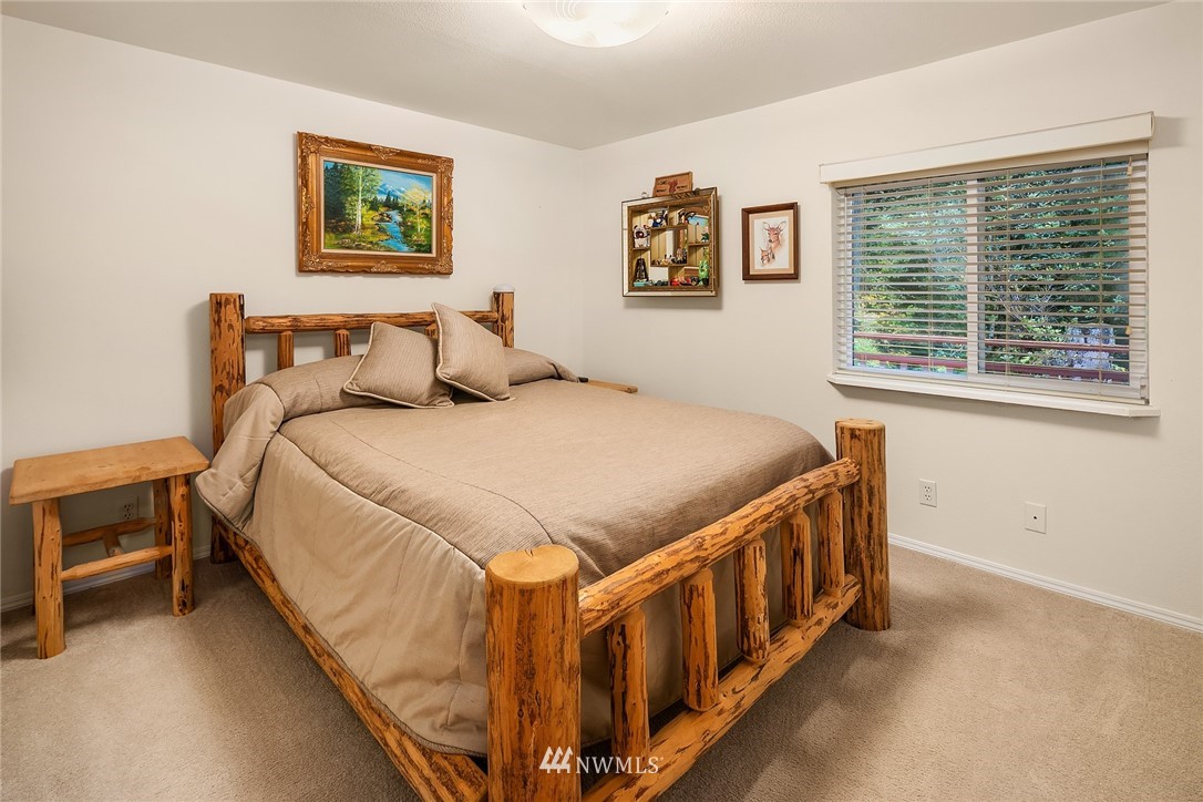 18827 Mountain View Road Northeast Duvall, WA 98019 - Photo 22 of 25 Gallery Image 22