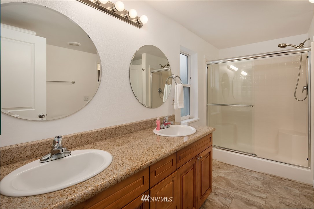 18827 Mountain View Road Northeast Duvall, WA 98019 - Photo 24 of 25 Gallery Image 24