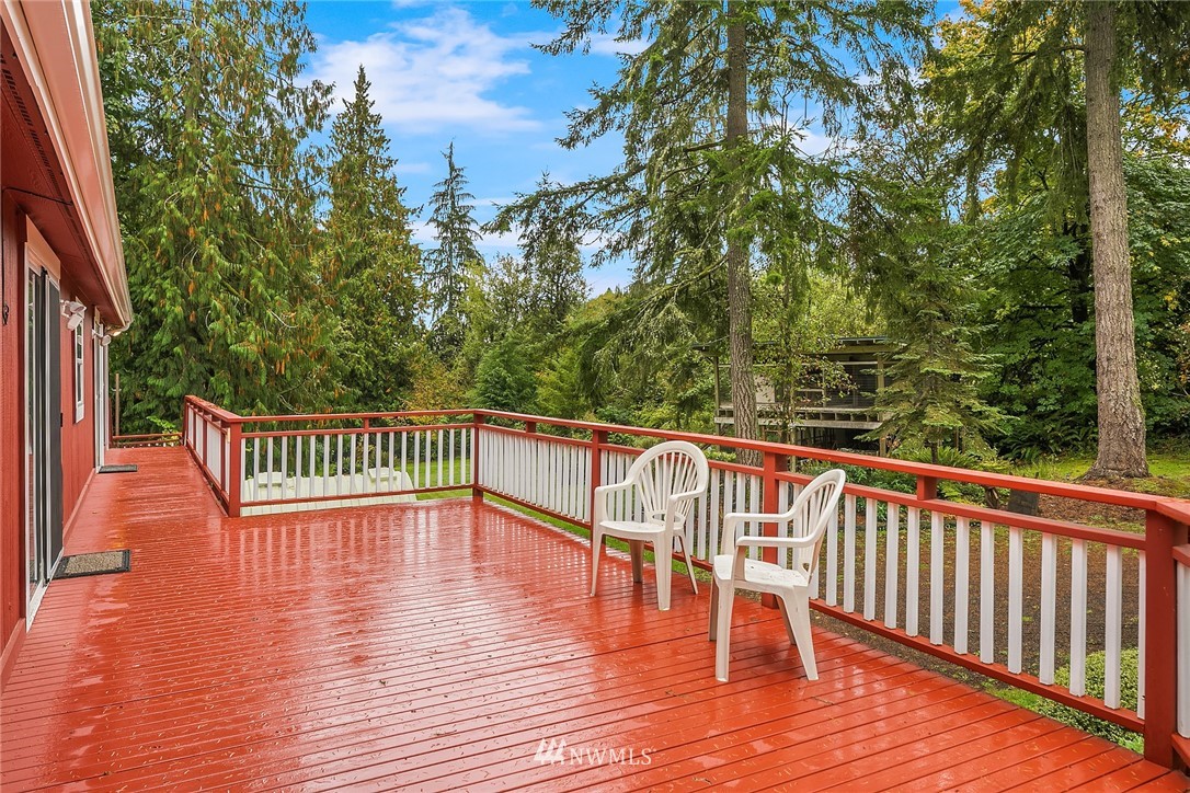 18827 Mountain View Road Northeast Duvall, WA 98019 - Photo 9 of 25 Gallery Image 9