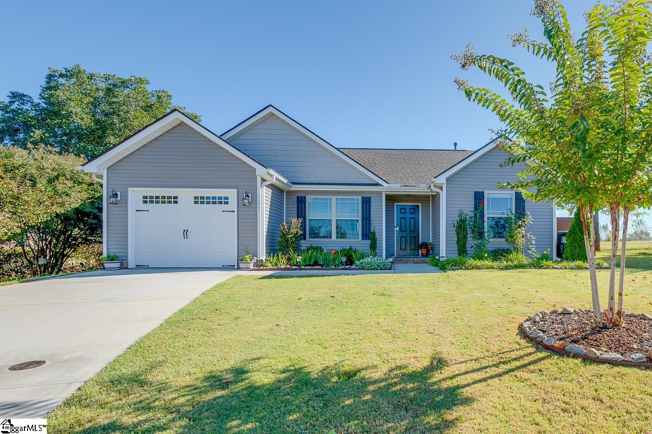 127 Veranda Circle Pendleton, SC 29670 - Photo 1 of 32