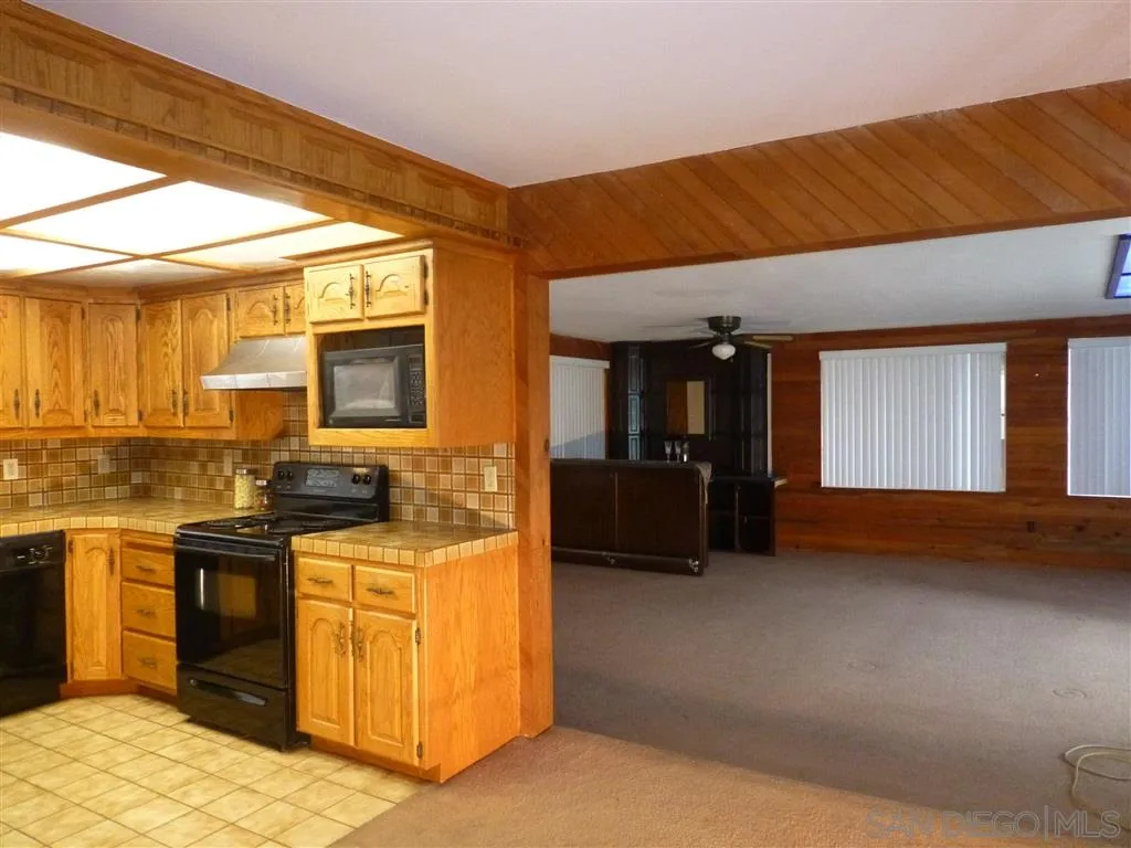 8518 Cordial Road El Cajon, CA 92021 - Photo 6 of 25 Gallery Image 6