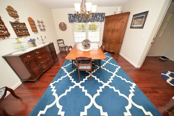 $298,000 | 14687 North Lost Lake Lane, Mount Vernon, IL 62864