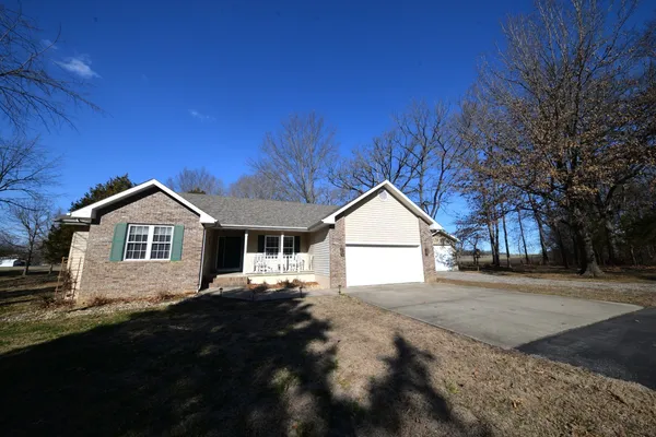 $298,000 | 14687 North Lost Lake Lane, Mount Vernon, IL 62864