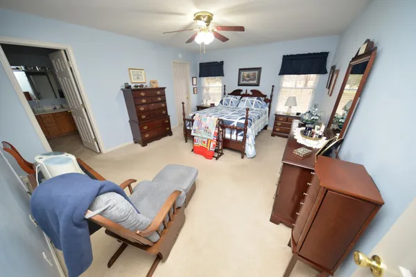 $298,000 | 14687 North Lost Lake Lane, Mount Vernon, IL 62864