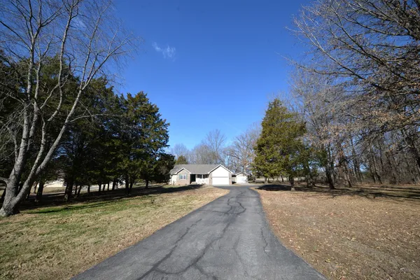 $298,000 | 14687 North Lost Lake Lane, Mount Vernon, IL 62864