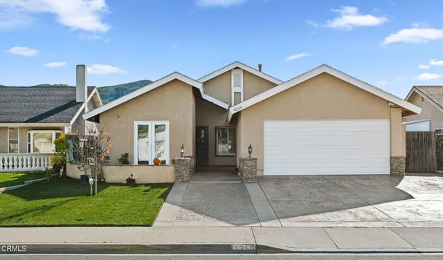 $995,000 | 6250 Calle Bodega, Camarillo, CA 93012