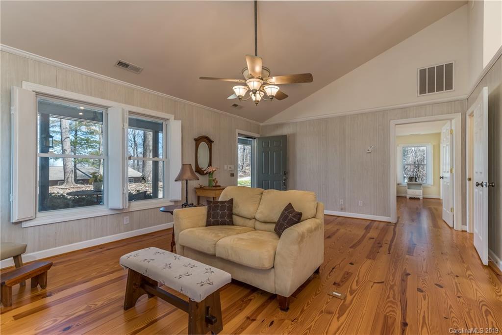 600 Summit Road Tryon, NC 28782 - Photo 2 of 32