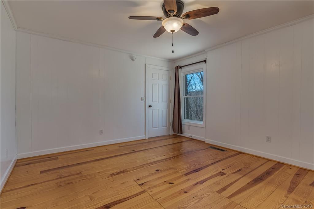 600 Summit Road Tryon, NC 28782 - Photo 17 of 32