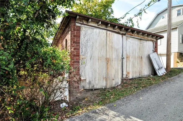 $150,000 | 355 Park Avenue, Waynesburg, PA 15370