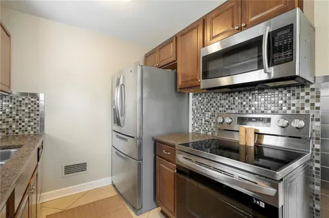 $230,000 | 5549 Caenen Street, Shawnee, KS 66216
