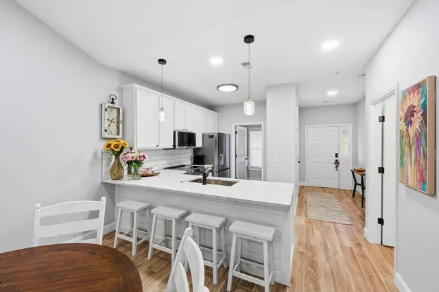 $285,000 | 5810 Longwood Drive, Unit 303, Murrells Inlet, SC 29576