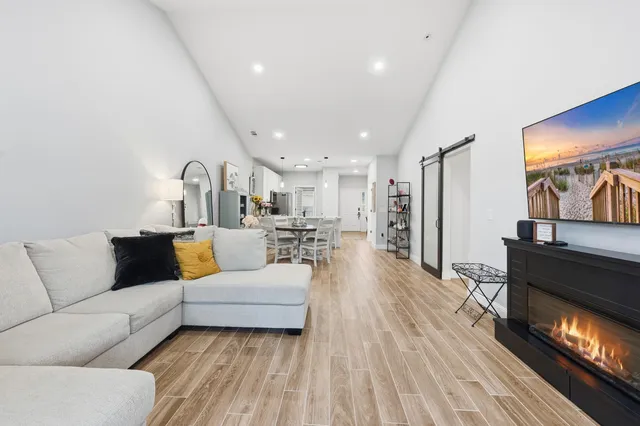 $285,000 | 5810 Longwood Drive, Unit 303, Murrells Inlet, SC 29576