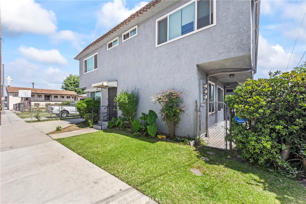 2336 West Wardlow Road Long Beach, CA 90810 - Photo 7 of 8