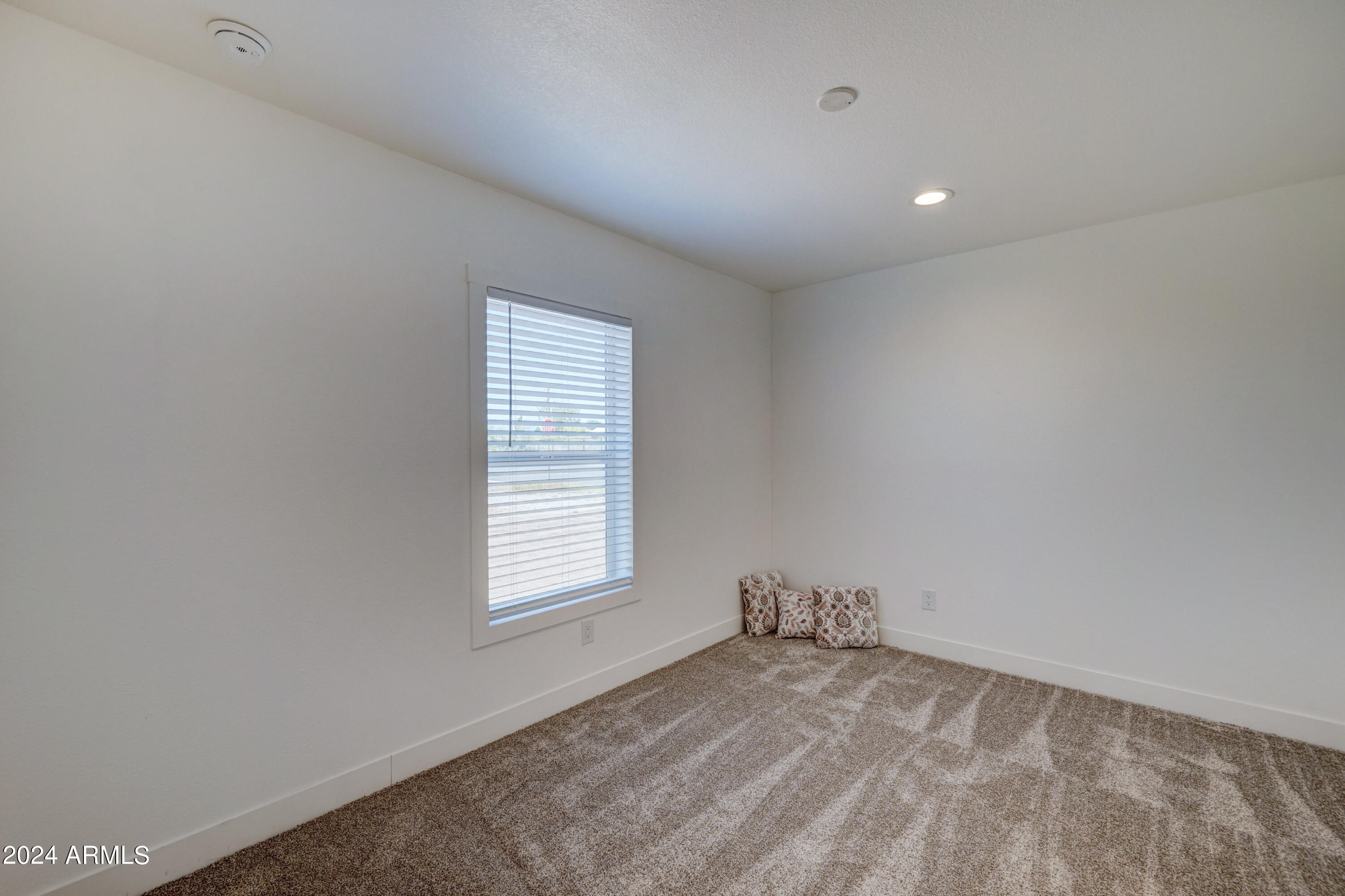 258 South Royal Palm Road Apache Junction, AZ 85119 - Photo 19 of 37 258 S Royal Palm-17