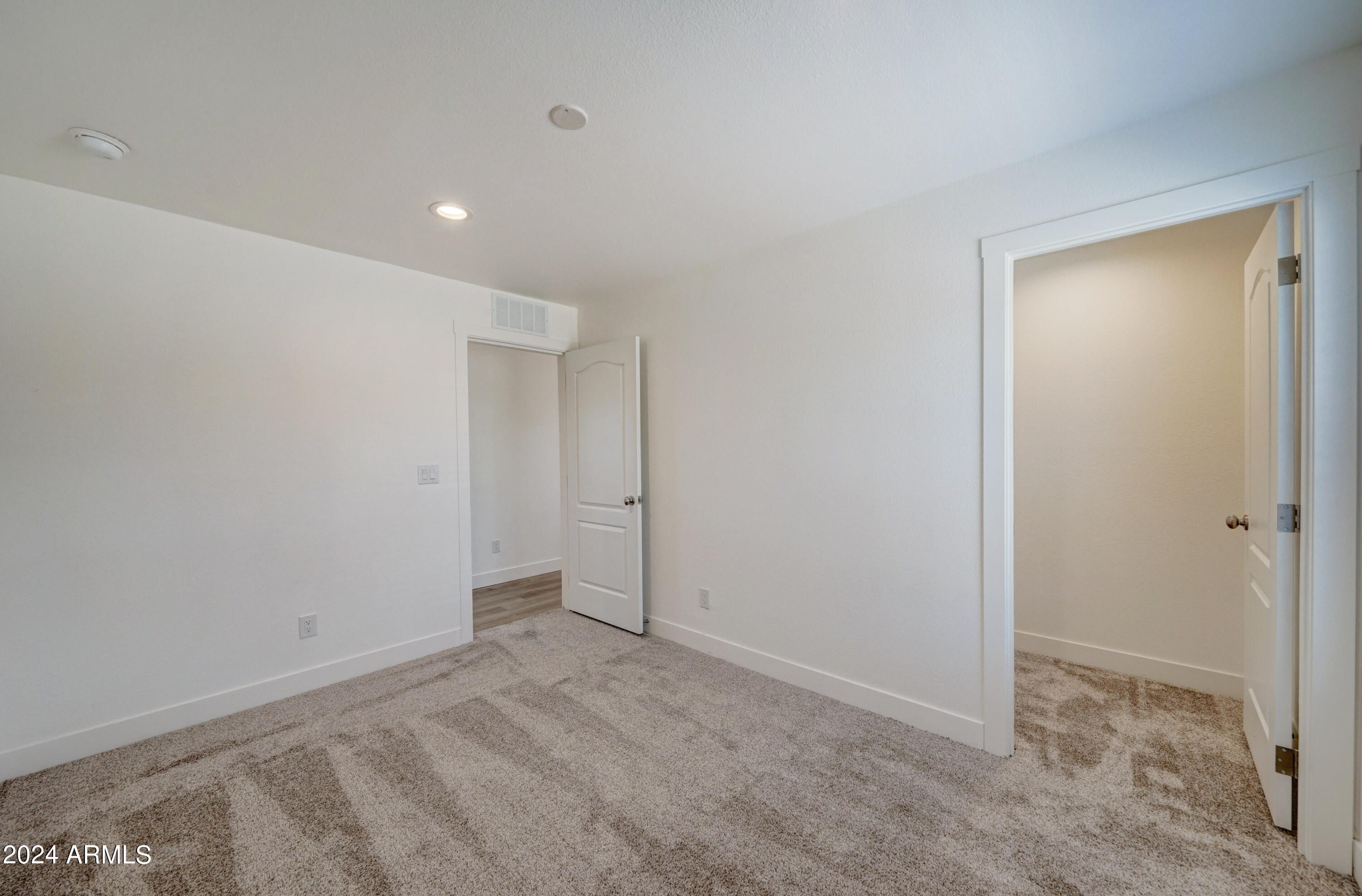 258 South Royal Palm Road Apache Junction, AZ 85119 - Photo 25 of 37 258 S Royal Palm-21