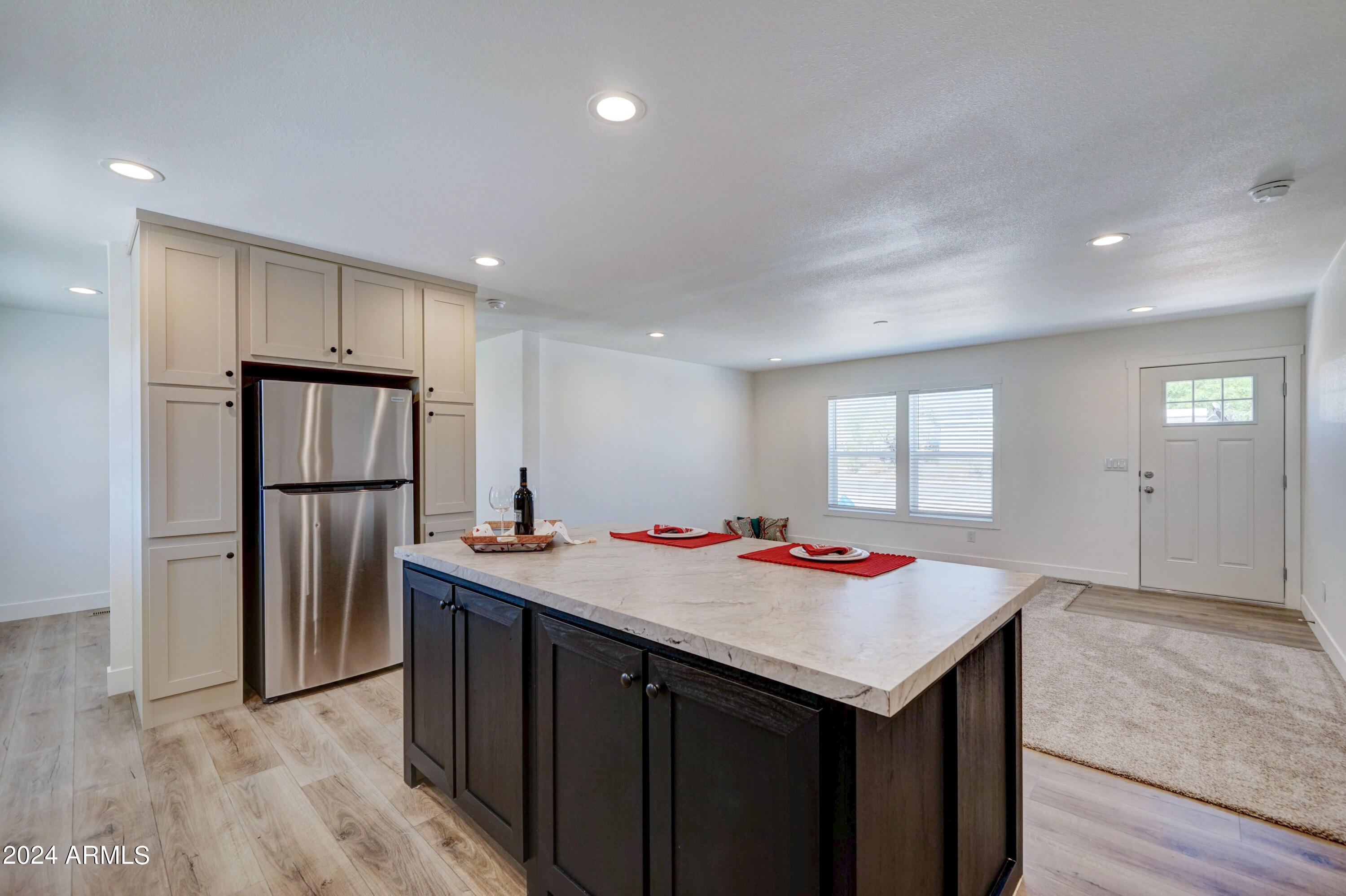258 South Royal Palm Road Apache Junction, AZ 85119 - Photo 8 of 37 258 S Royal Palm-7