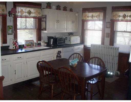 23 Highland Road Wareham, MA 02571 - Photo 3 of 11 Gallery Image 3