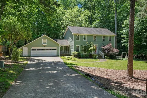 $800,000 | 5812 Camelot Drive, Charlotte, NC 28270