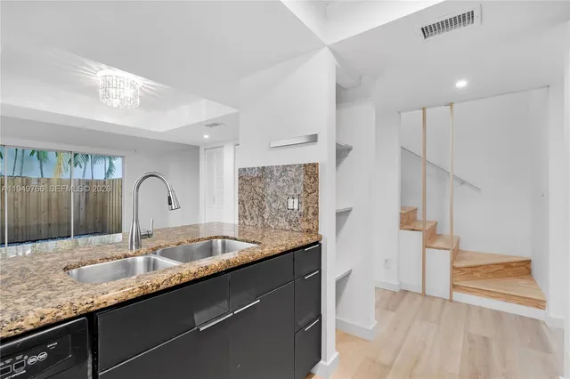 $4,500 | 2945 Bridgeport Avenue, Unit I, Miami, FL 33133