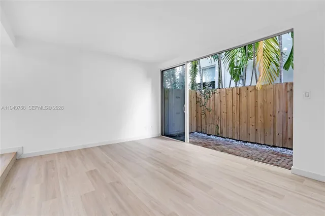 $4,500 | 2945 Bridgeport Avenue, Unit I, Miami, FL 33133