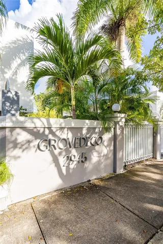$4,500 | 2945 Bridgeport Avenue, Unit I, Miami, FL 33133