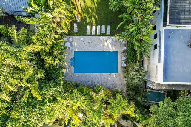 $4,500 | 2945 Bridgeport Avenue, Unit I, Miami, FL 33133