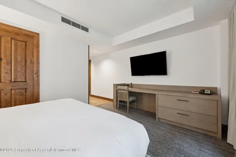 $995,000 | 415 East Dean St Unit 42 Wks 26 & 27, Aspen, CO 81611