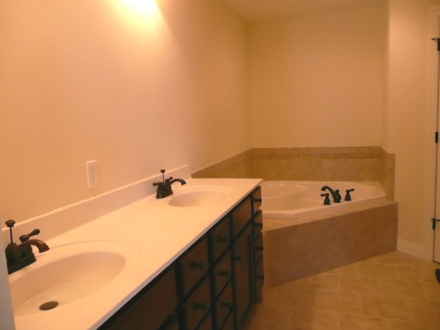 5363 Judge Road Bettendorf, IA 52722 - Photo 8 of 9 Gallery Image 8