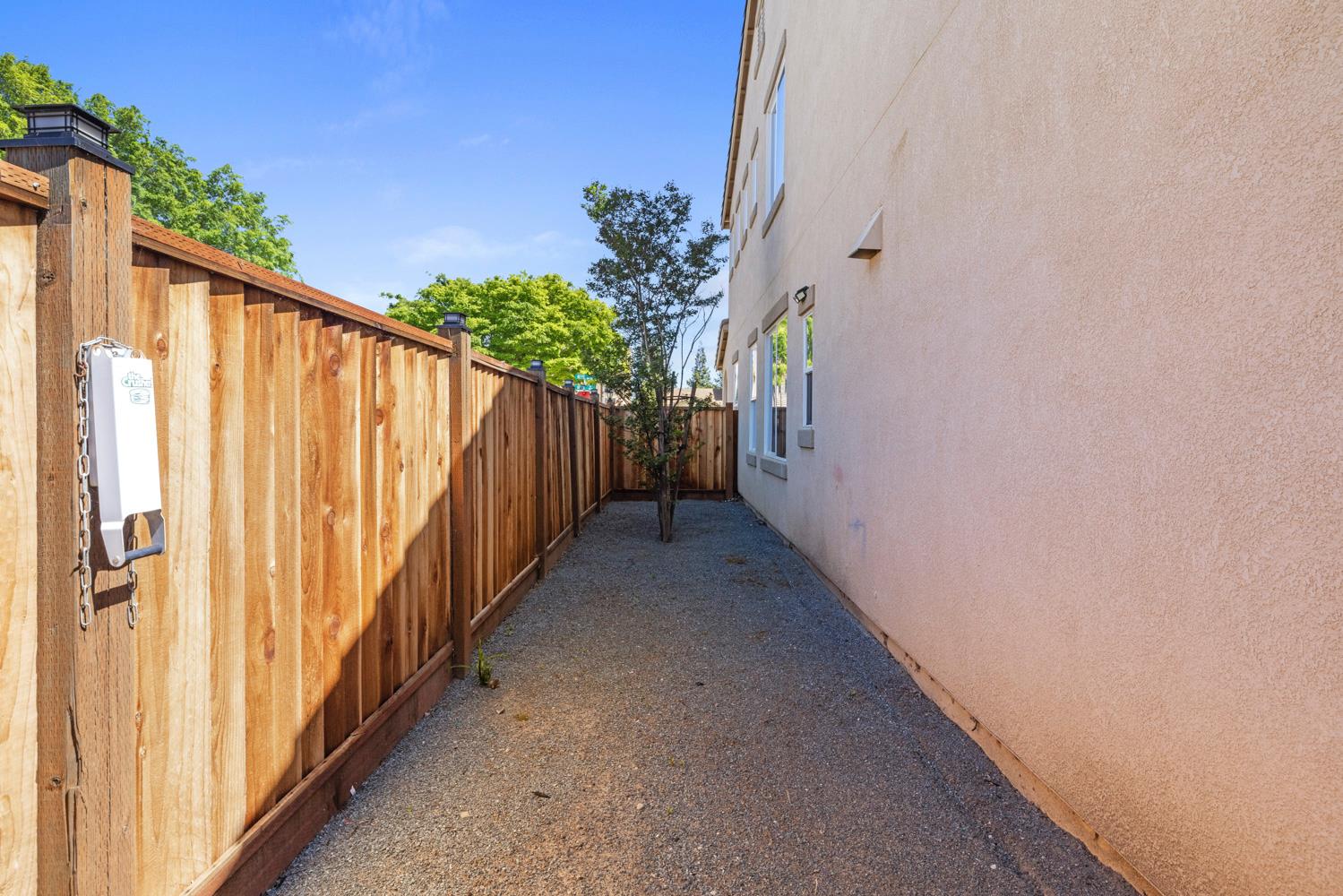 481 Keys Court Tracy, CA 95377 - Photo 45 of 45 a view of a street with a plant