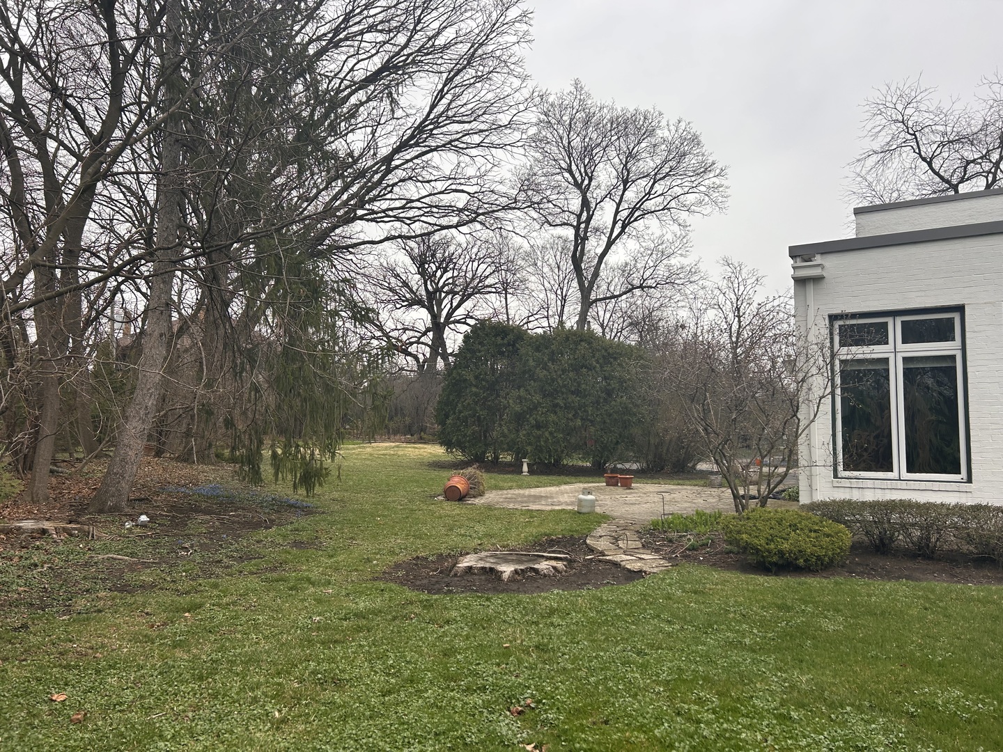 940 Drake Road Glenview, IL 60025 - Photo 8 of 12