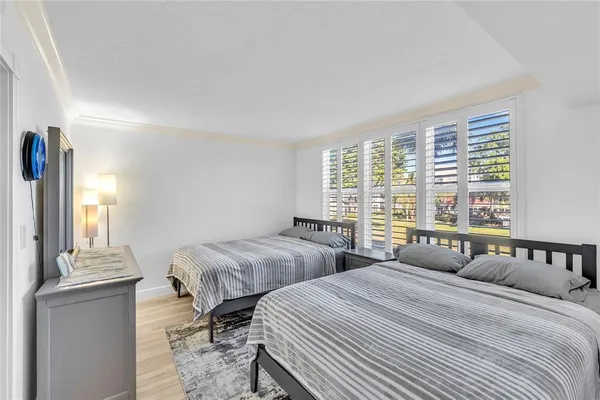 $4,000 | 3150 Northeast 48th Court, Unit 204, Lighthouse Point, FL 33064