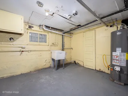 $374,900 | 920 North Kedvale Avenue, Chicago, IL 60651